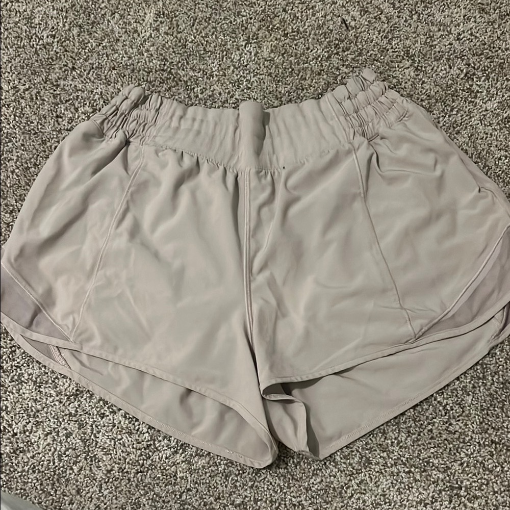 Lululemon Khaki Colored 2.5 Hotty Hot Shorts